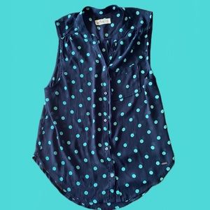 ✨ *BOGO* Hollister sleeveless top *BOGO* ✨